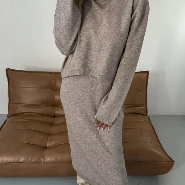Sophie™ - Rahat Yüksek Yaka Elbise