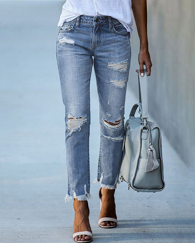 Clara | Yırtıklı ve Püsküllü Kenarlarla Slim Fit Kadın Kot Pantolon