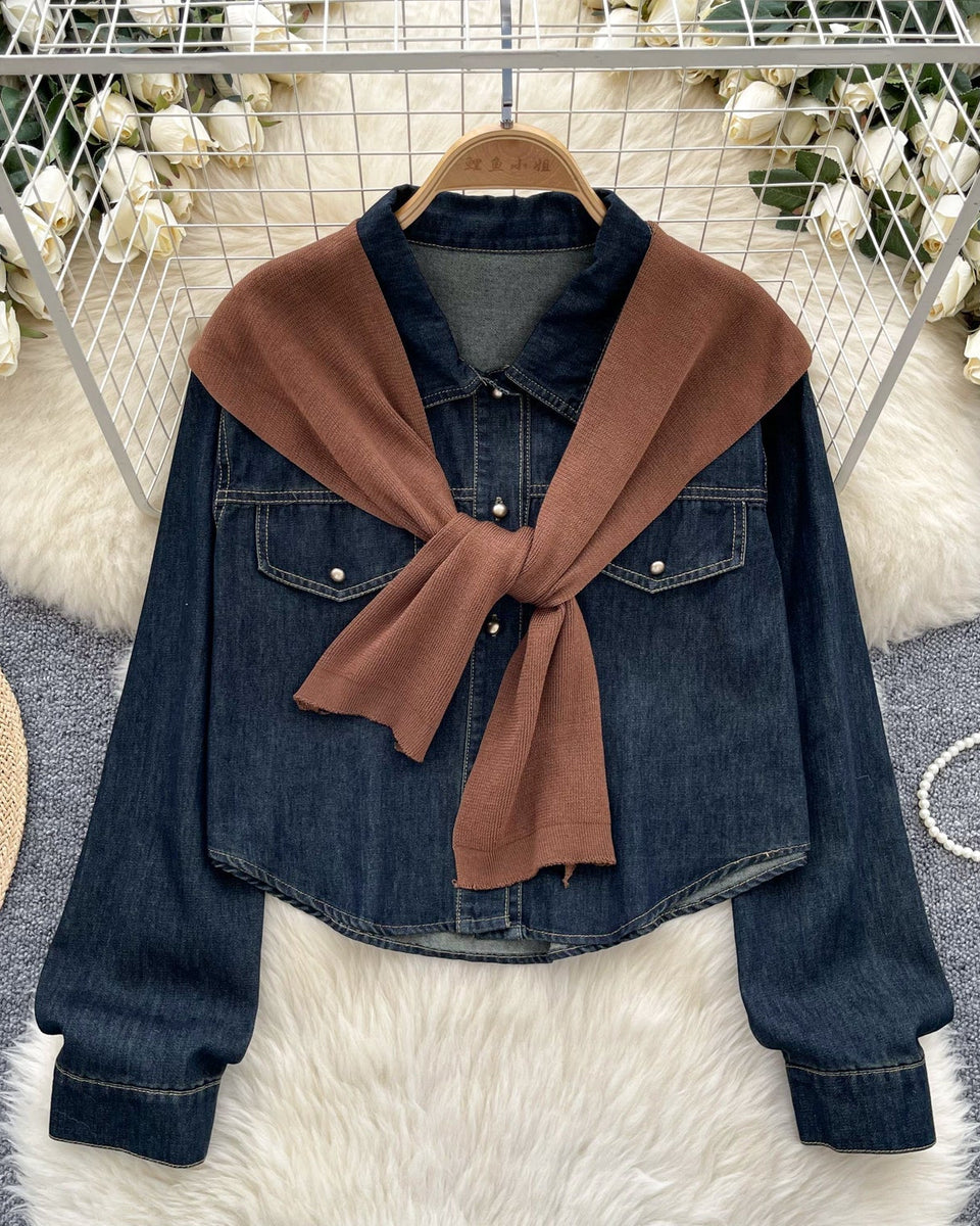 Şık Denim Gömlek ile Örgü Şal