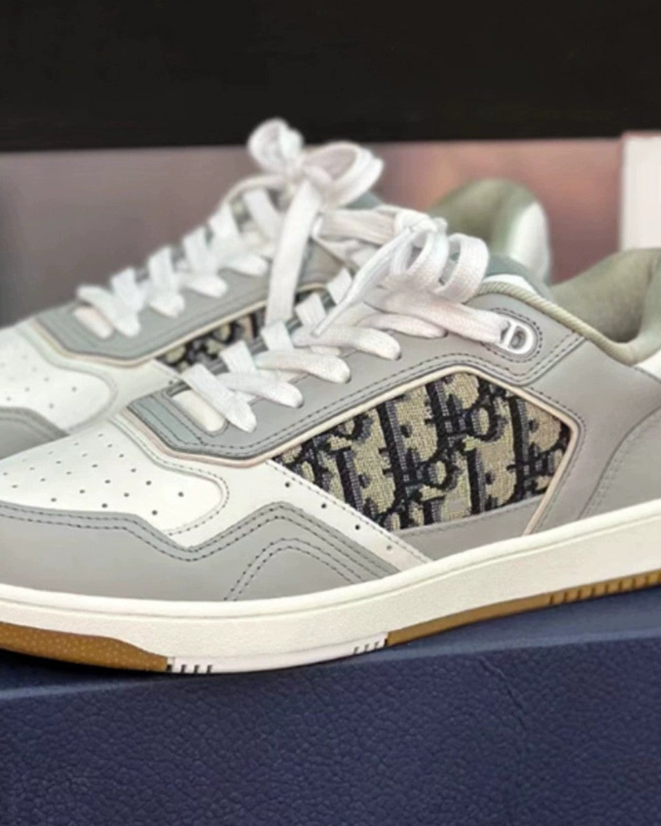 Kadın Modası Ev Beyaz Harf Jakarlı Sneaker