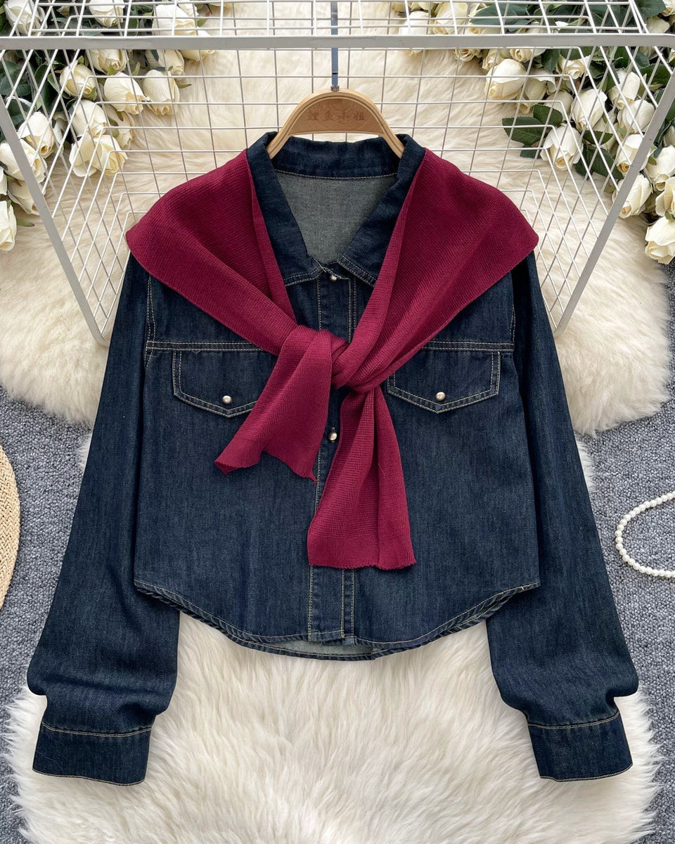 Şık Denim Gömlek ile Örgü Şal
