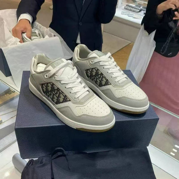 Kadın Modası Ev Beyaz Harf Jakarlı Sneaker