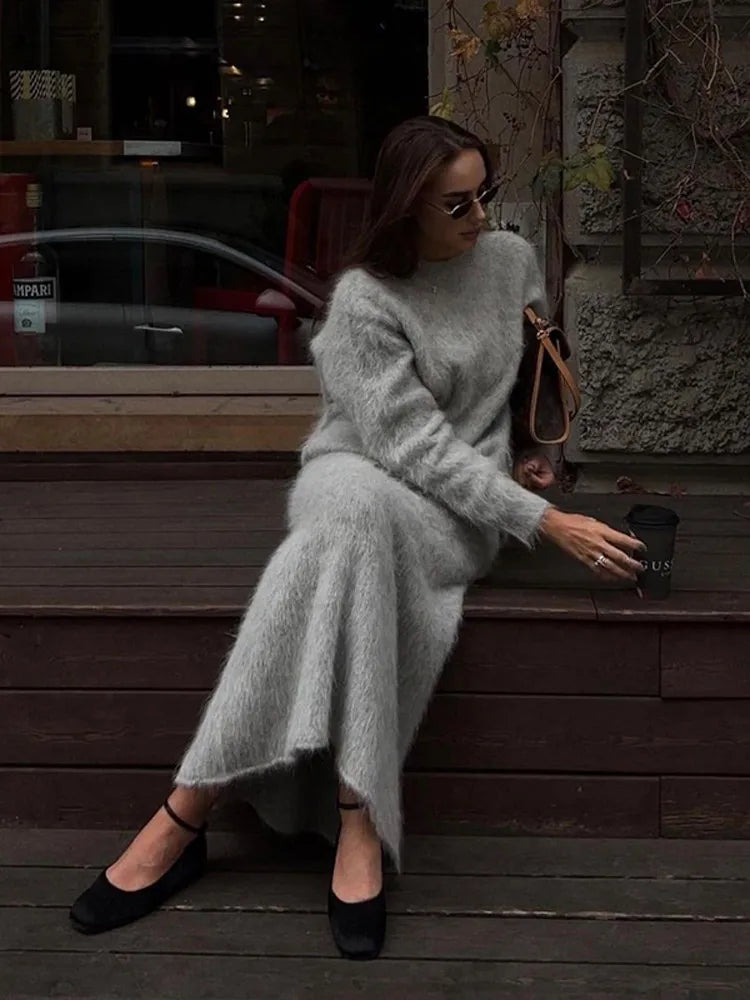 Gül | Mohair Örgü Seti Kadınlar – Kazak & Etek