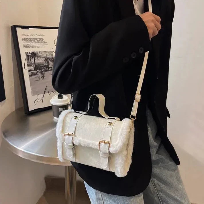 Barb - Kış-Crossbody-Çantaları