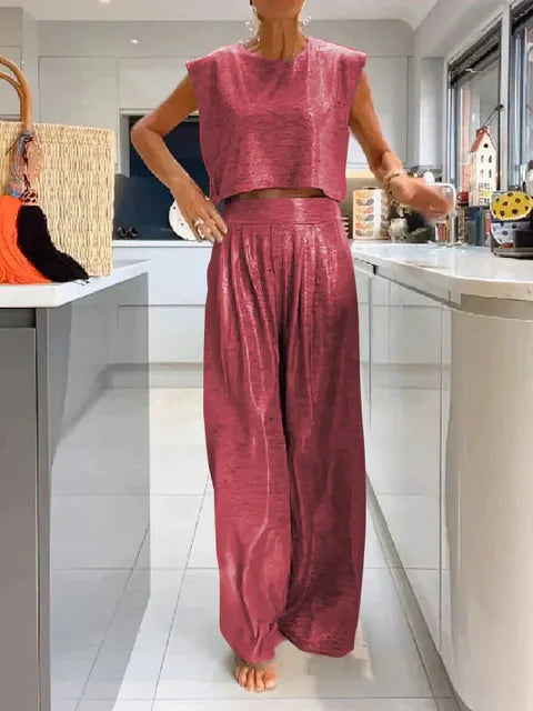Gertrud | Modaya Uygun Parlak Yelek ve Geniş Pantolon