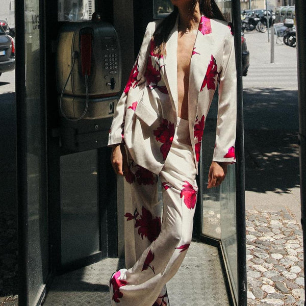 Nelly Çiçek Desenli Blazer Takımı