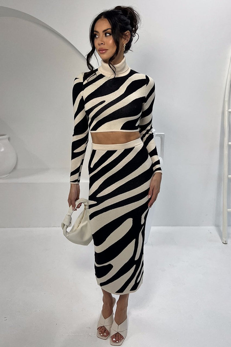 Zebra Desenli „Lena“ Triko Takımı