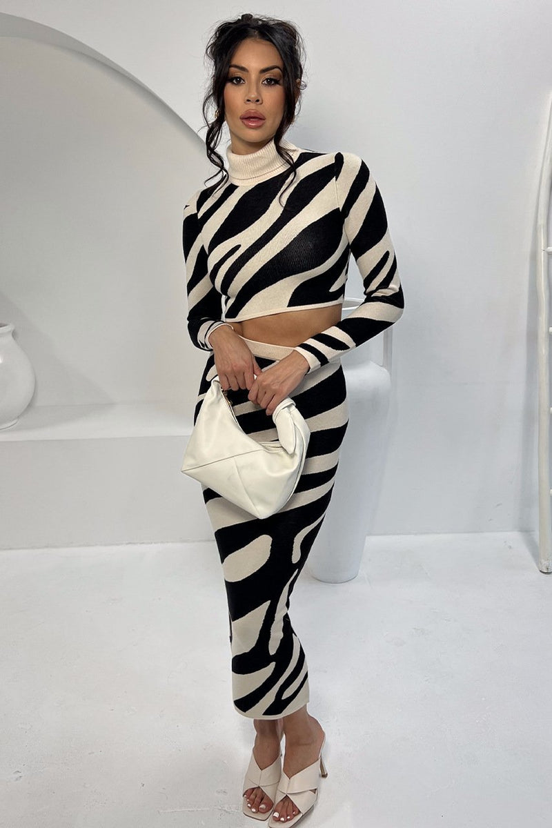 Zebra Desenli „Lena“ Triko Takımı
